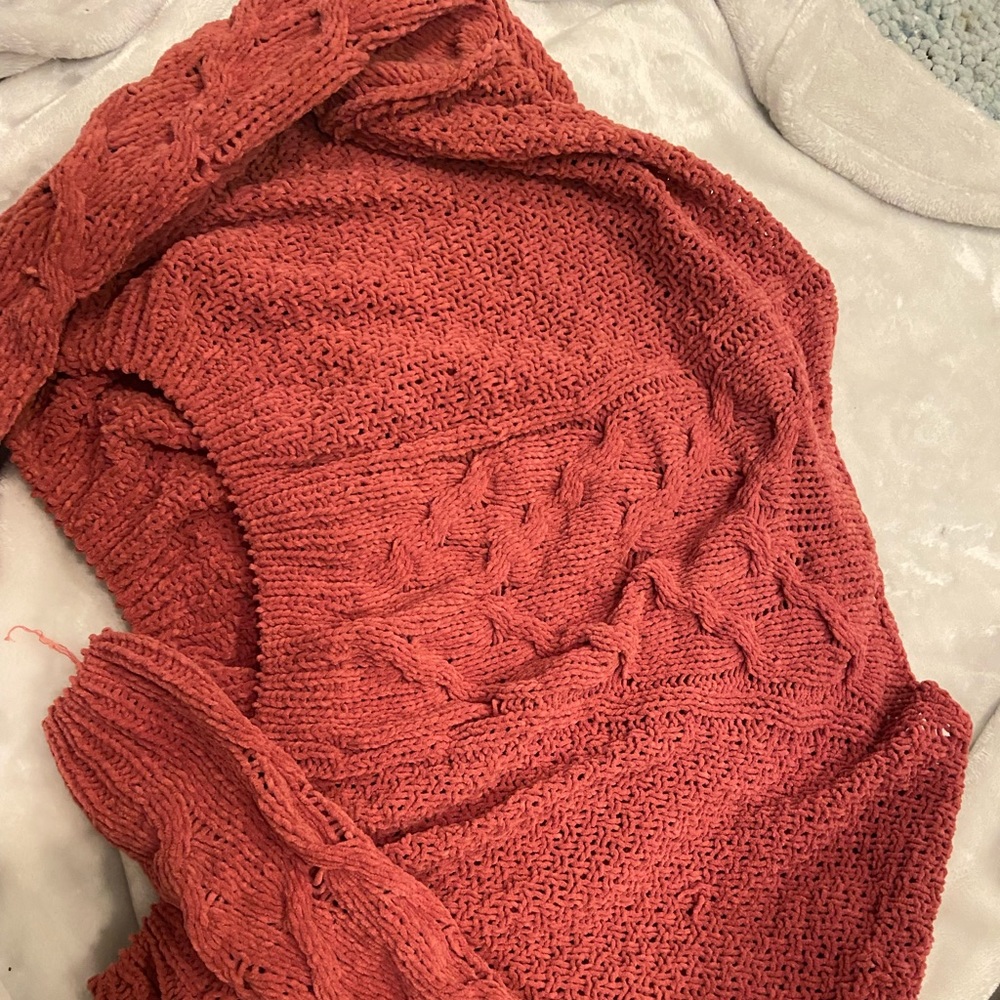 Red cropped knit sweater